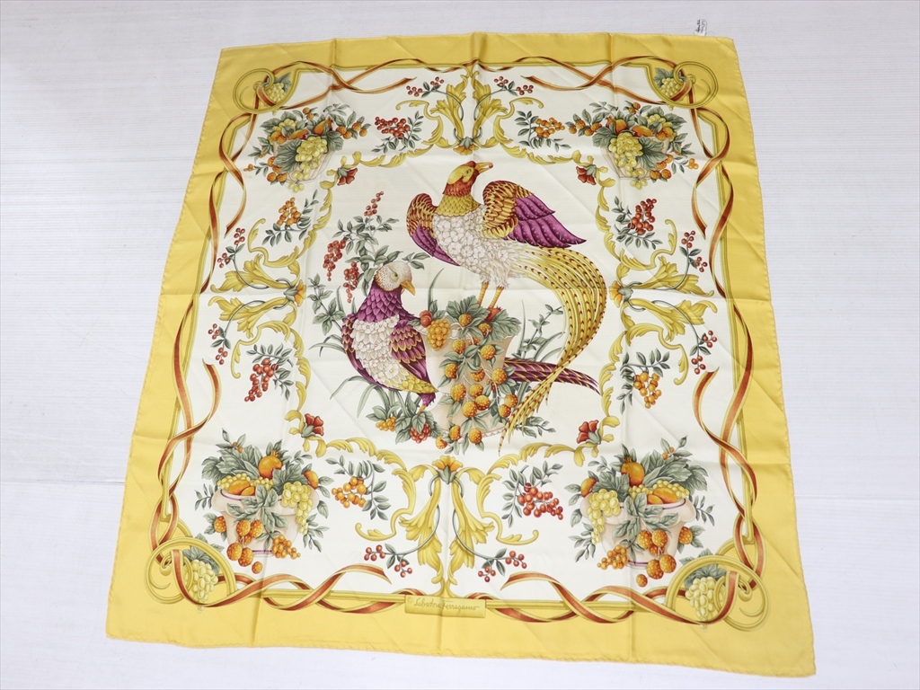 中古】1円☆正規良品【フェラガモ】大判スカーフ シルク100％ 鳥柄