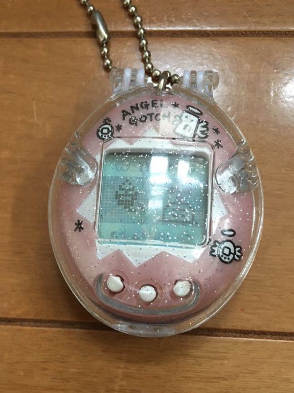 たまごっち 初代ピンク 天使のたまごっち（ケース付き）の落札情報詳細