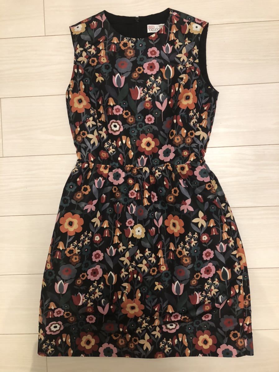 美品 Red Valentino レッドバレンチノ ワンピース の落札情報詳細 ヤフオク落札価格情報 オークフリー スマートフォン版