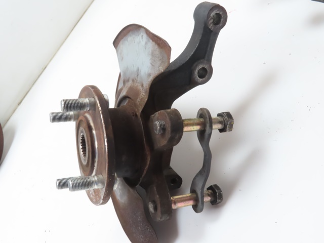 スズキ　アルトワークス　HA21S　純正ナックル左右セット スズキ アルトワークス HA21S ハブ ナックル 右側 運転席側 スズキ