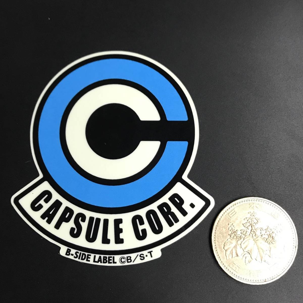 新品】ドラゴンボール ロゴ「カプセルコーポレーション」 ステッカー