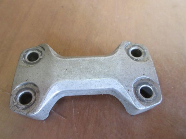 7095】ホンダ .ホーネット 250純正ハンドルポスト・ハンドルクランプ