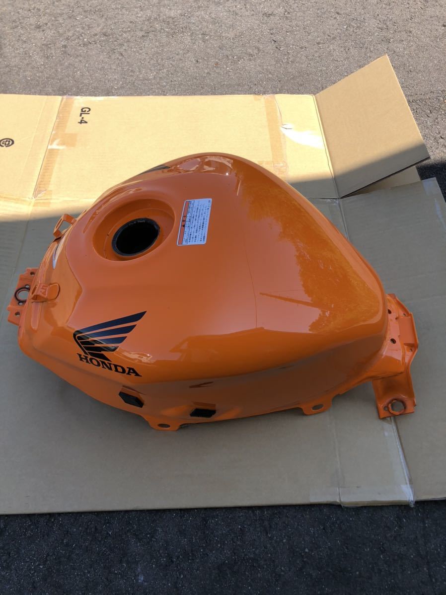ホンダ CBR250R MC41 レプソルカラー タンク 中古の落札情報詳細