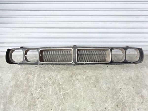 ケンメリ フロントグリル／日産純正部品