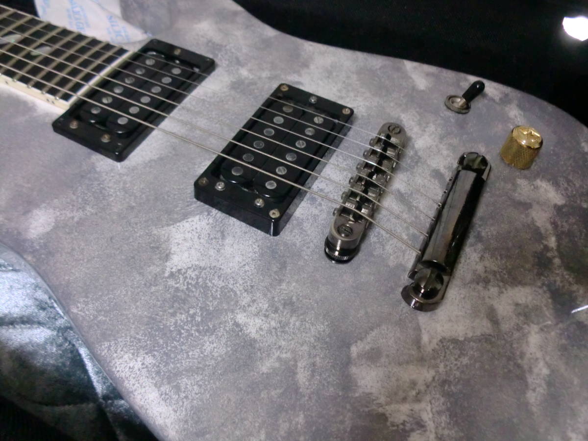 Caparison ( キャパリソン ) TAT II-FX Snow Cloud。中古 2015年限定20