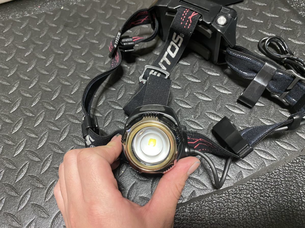 Gentos ジェントス Ledヘッドライト Gh 100rg 1100ルーメン 中古 の落札情報詳細 ヤフオク落札価格情報 オークフリー スマートフォン版