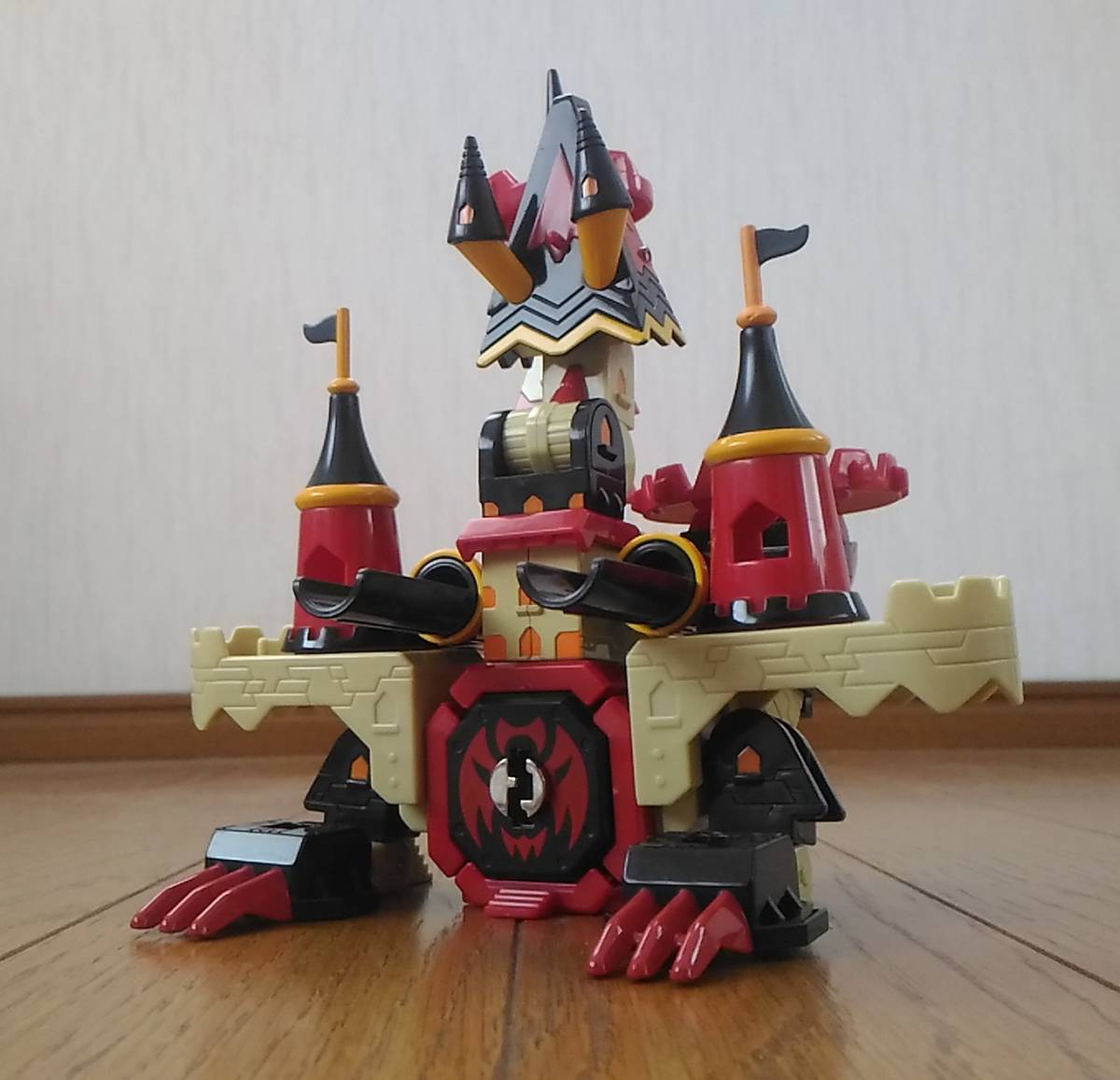 バンダイ BANDAI キーボッツ ダークドラゴンキャッスル＆マティウス