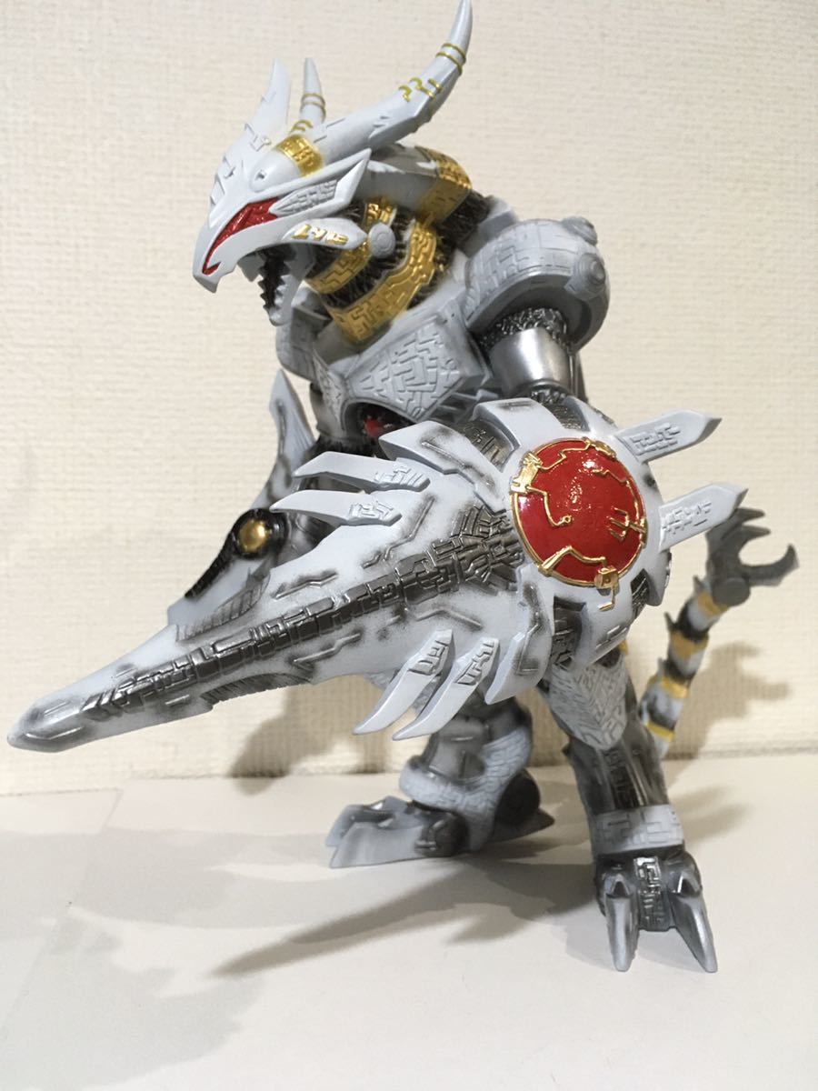 ウルトラマンオーブ ギャラクトロン ソフビ リペイント ウルトラ怪獣