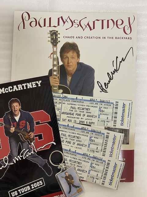 Paul McCartney ポール・マッカートニーチケット半券2枚とプログラム Paul McCartney ポール・マッカートニー チケット半券とプログラム