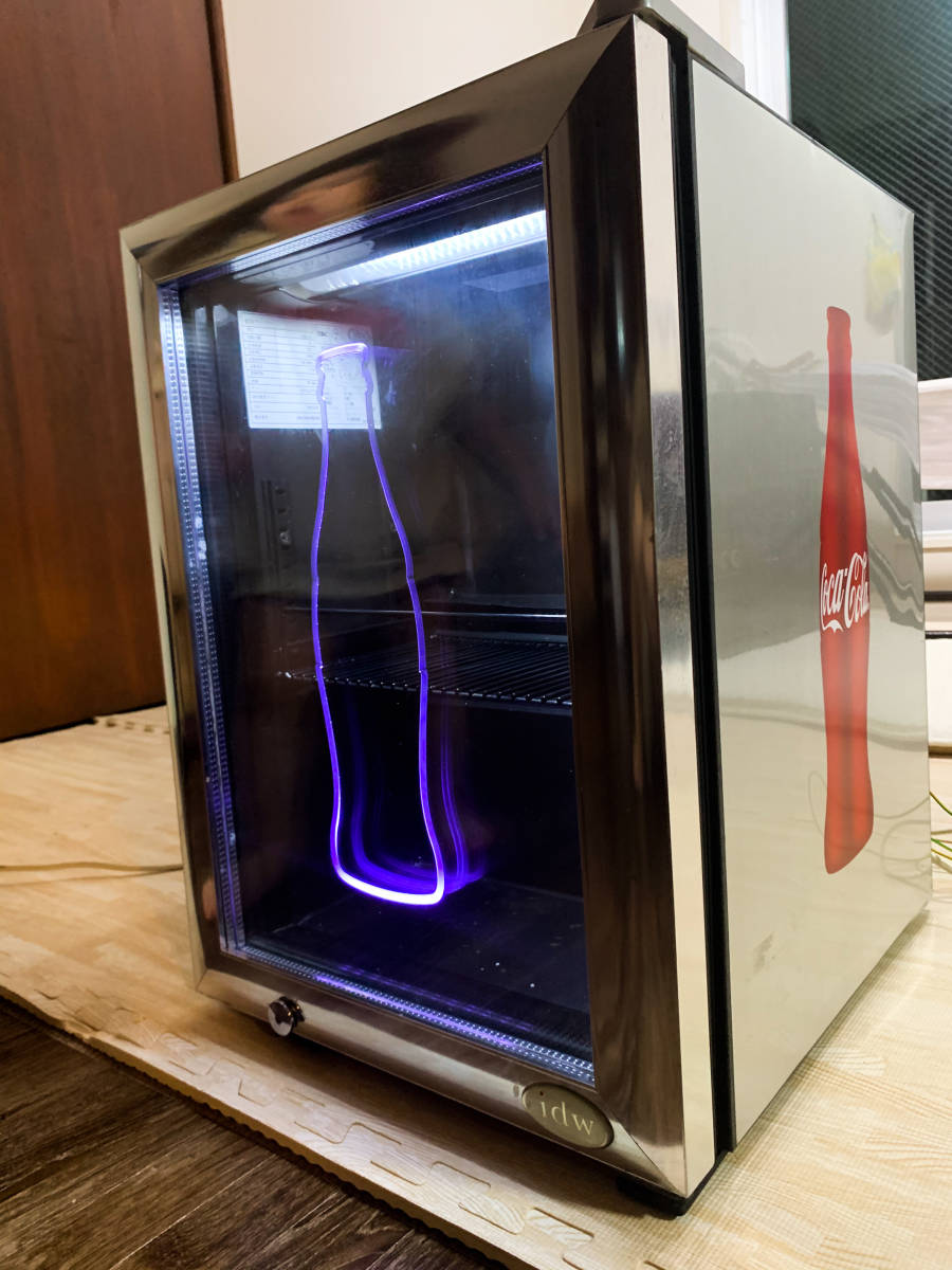 【非売品】コカコーラ　ミニ冷蔵庫　ショーケース　LED ☆非売品 送料込☆コカコーラショーケース冷蔵庫LED付