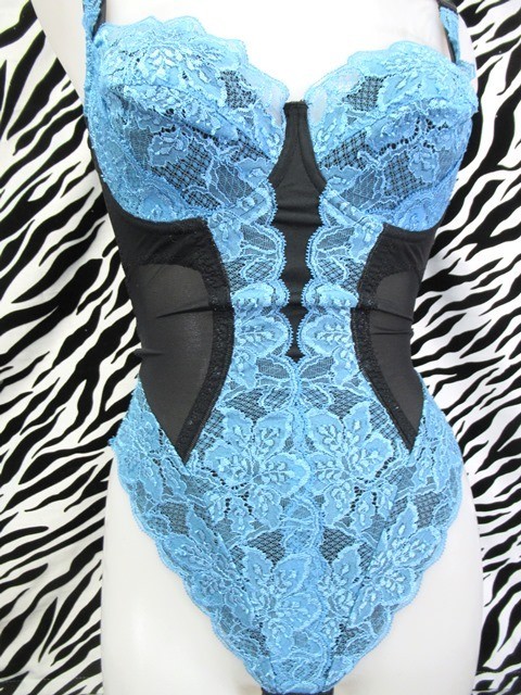 ララドール グラントイーワンズ LALA 補正下着 袖なしボディスーツ? 美