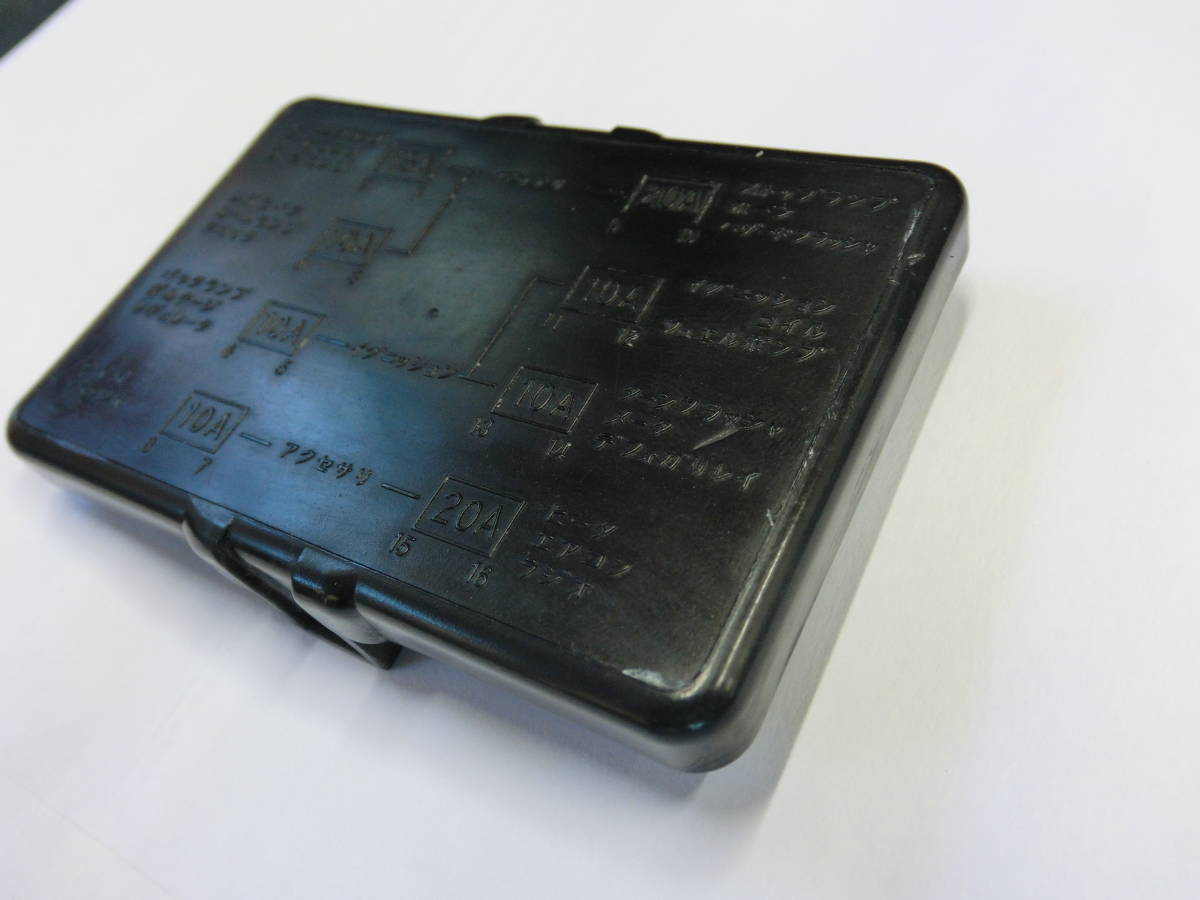 新品 旧車 希少 ケンメリ Kpgc110 Gc110 Gc111他 ヒューズbox蓋 ヒューズボックスカバー ブタケツローレルkhc130 の落札情報詳細 ヤフオク落札価格情報 オークフリー スマートフォン版