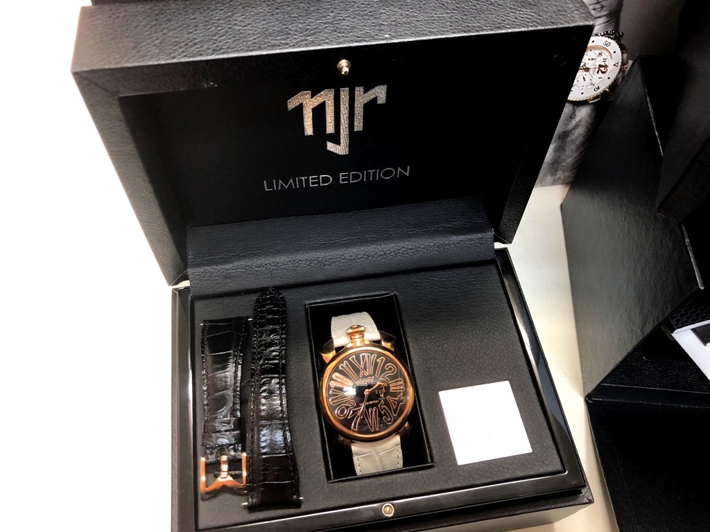 Gaga Milano ガガミラノ Neymar Jr ネイマールモデル 限定品 メンズ腕時計 稼働 中古品 の落札情報詳細 ヤフオク落札価格情報 オークフリー スマートフォン版