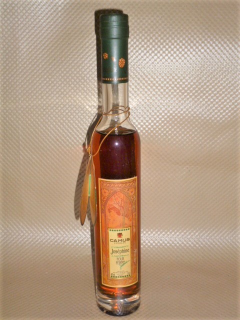 未開封・箱付きCAMUSジョセフィーヌ プールファム コニャック 350ml 未開封・箱付きCAMUSジョセフィーヌ プールファム コニャック 350ml