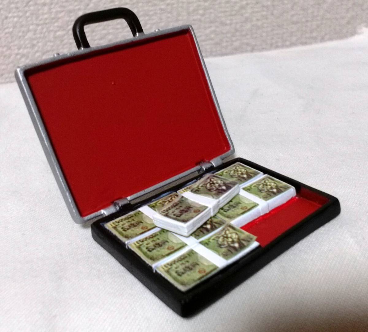 虎の穴マネー 紙幣 札束 タイガーマスク フィギュア 新日本プロレス キン肉マン 覆面レスラー ソフビ ライガー アタッシュケース お金 の落札情報詳細 ヤフオク落札価格情報 オークフリー スマートフォン版 虎の穴マネー 紙幣 札束 タイガーマスク フィギュア 新日本プロレス キン肉マン 覆面レスラー ソフビ ライガー アタッシュケース お金 の落札情報詳細 ヤフオク落札価格情報 オークフリー スマートフォン版