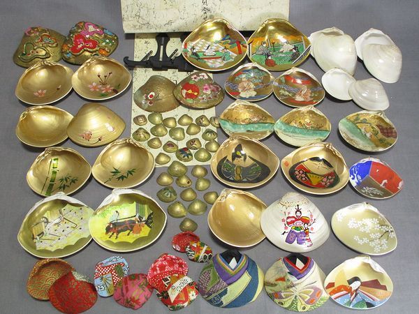 0236 貝合わせ まとめて 源氏物語 桐壺 帚木 雛人形 花鳥図 東紅 色絵桜竹図 和紙 翁媼 香合 蛤 貝殻 遊戯 検索 茶道具 時代 玩具 古玩 の落札情報詳細 ヤフオク落札価格情報 オークフリー スマートフォン版