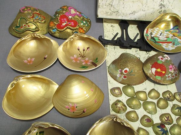 0236 貝合わせ まとめて 源氏物語 桐壺 帚木 雛人形 花鳥図 東紅 色絵桜竹図 和紙 翁媼 香合 蛤 貝殻 遊戯 検索 茶道具 時代 玩具 古玩 の落札情報詳細 ヤフオク落札価格情報 オークフリー スマートフォン版