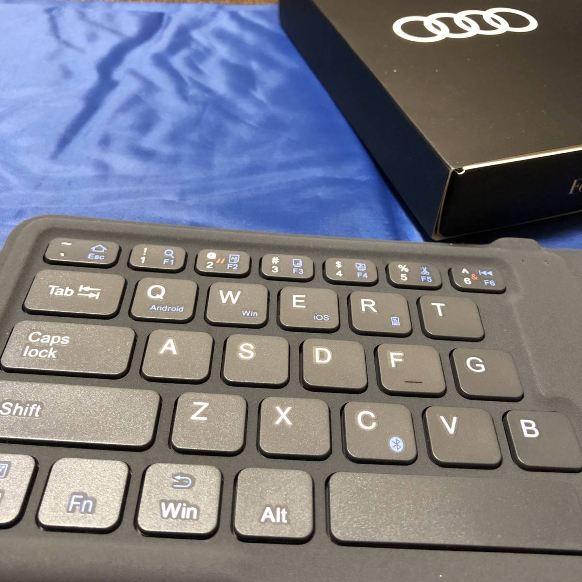 アウディ ノベルティBluetoothキーボード