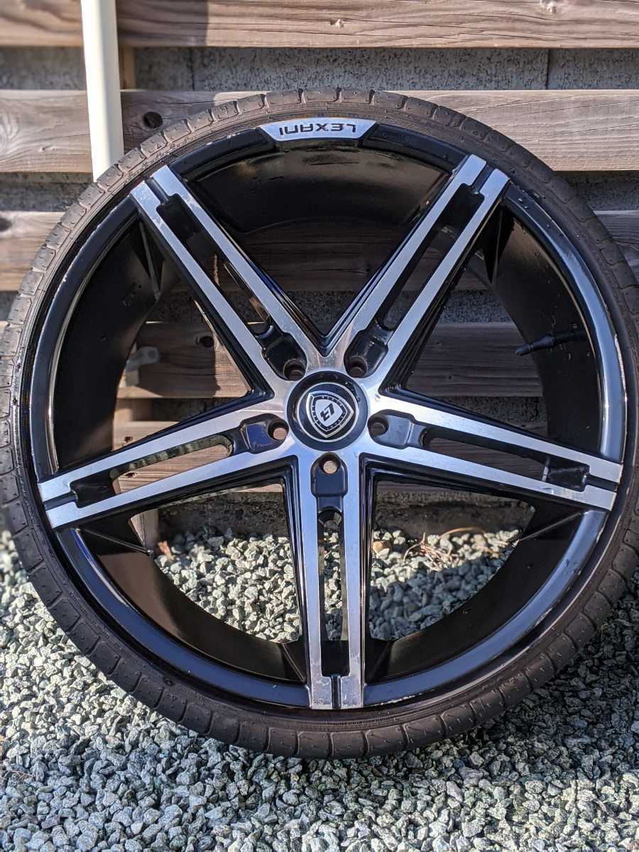 格安スタート！早い者勝ち！LEXANI レグザーニ R-THREE BLACK LAVEL 引っ張りタイヤ付き4本セット 30プリウス ...