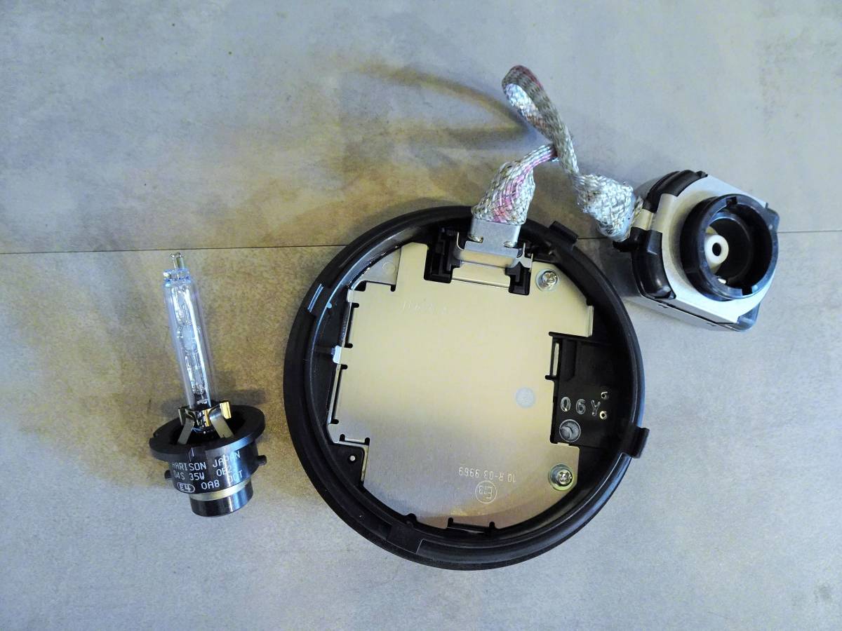 美品 TOYOTA 130マークX 50カムリトヨタ純正 HID バラスト