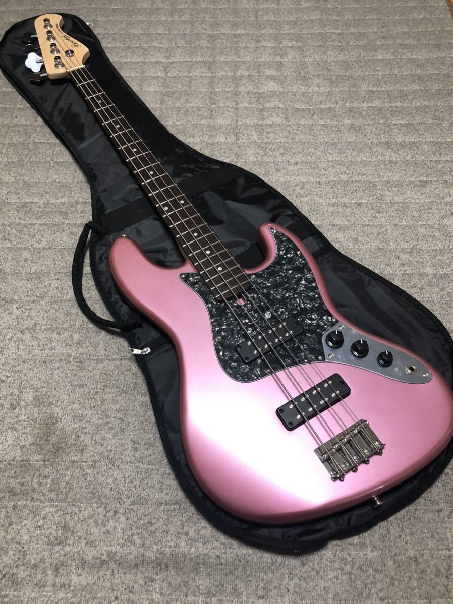 Bacchus バッカス universal series エレキベース ピンク 安い
