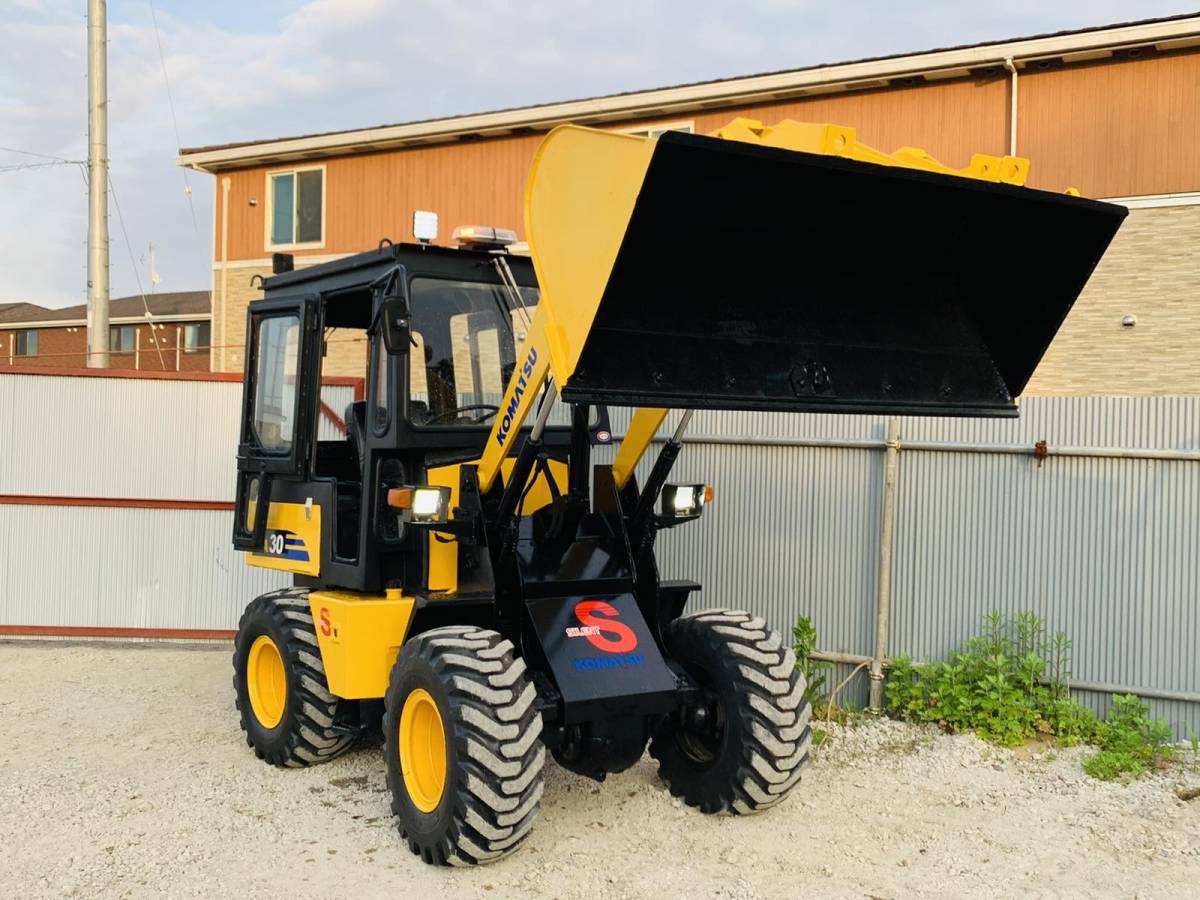 コマツホイールローダwa30 2 回転灯 ヒーターキャビン ディーゼル 新品ライト タイヤショベル 下取買取可能 千葉県 の落札情報詳細 ヤフオク落札価格情報 オークフリー スマートフォン版