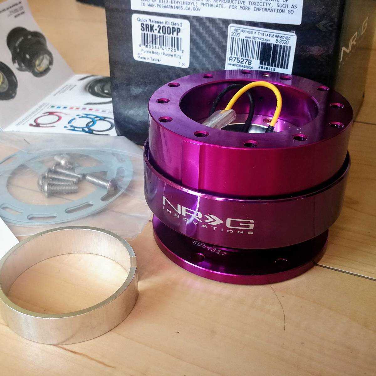 NRG クイックリリース パープル 紫 SRK-200PP ステアリング Amazon.com: NRG Steering Wheel Quick Release Kit