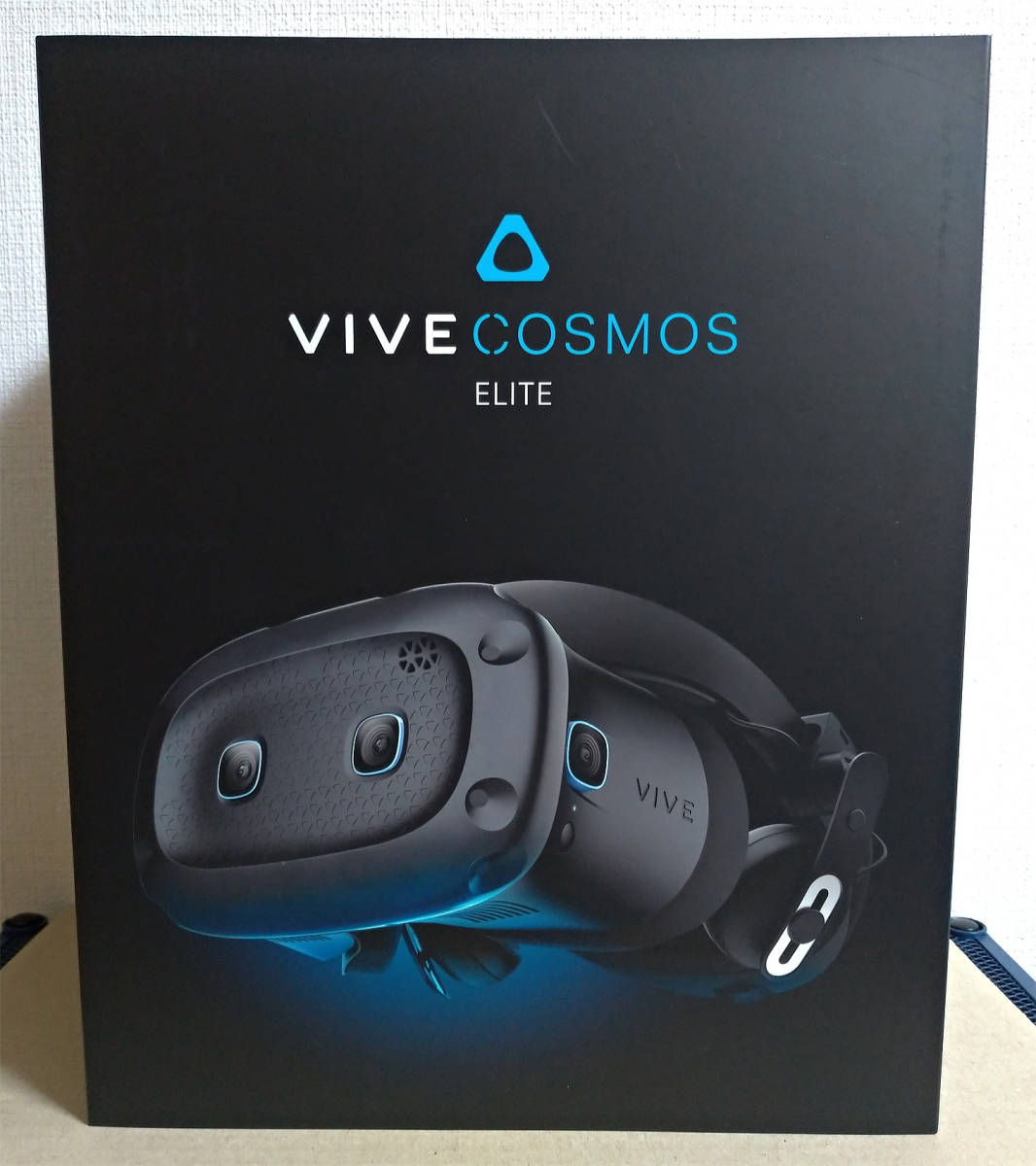 【目立った傷や汚れなし】開封品 HTC VIVE Cosmos Elite HMD ヘッドマウントディスプレイ単体モデル VR グラス エイチ