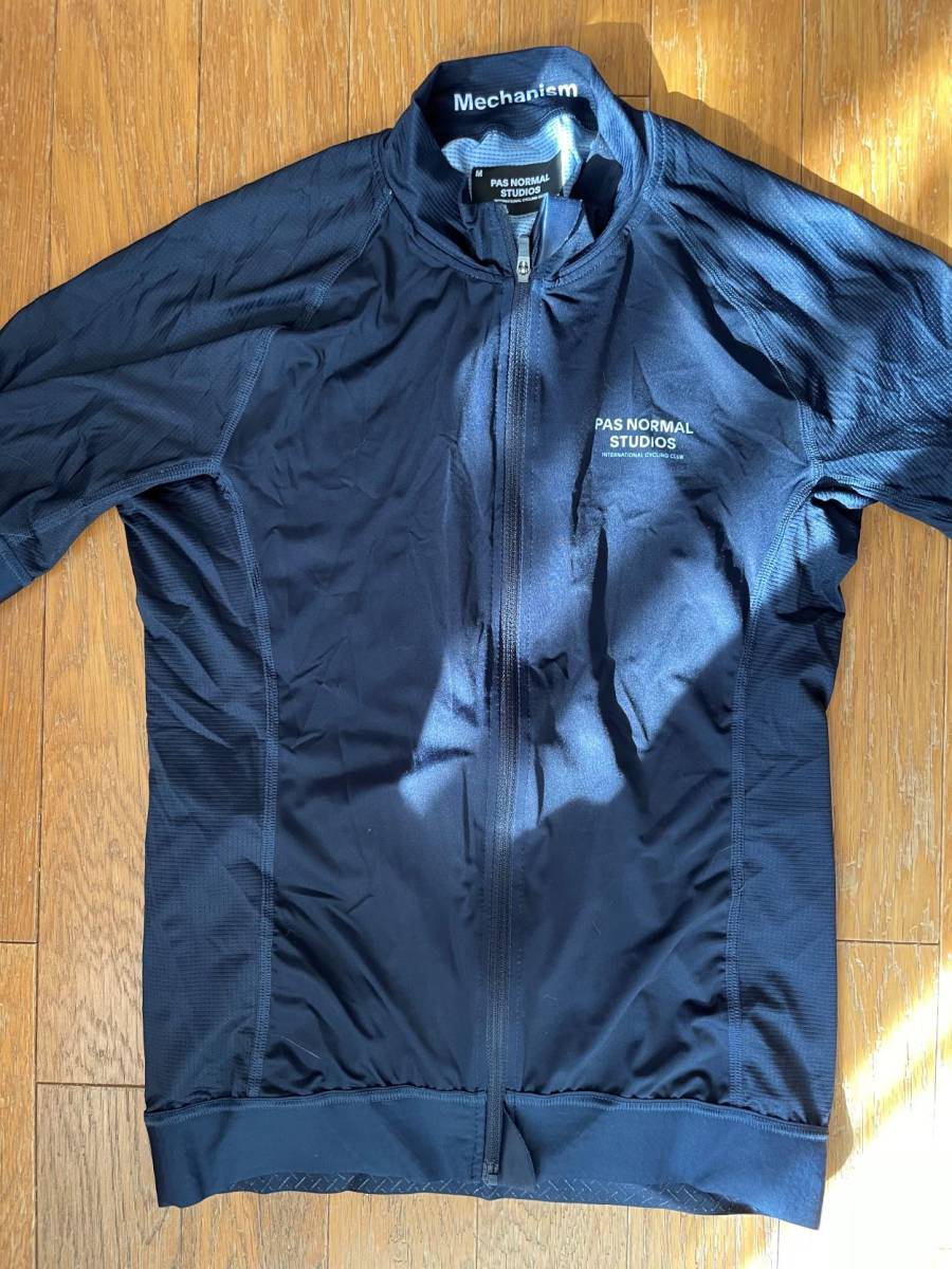 新品 パスノーマルスタジオ メンズ ソリチュード ミッドサマージャージ Lサイズ o2048256015139925230.jpg