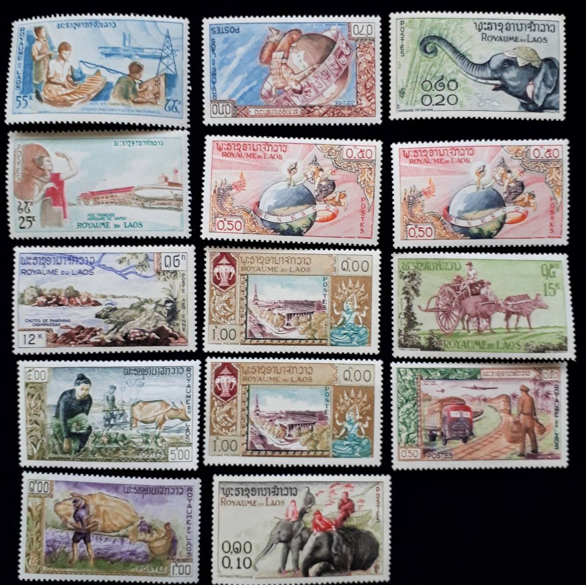 外国切手　カザフスタン　1999年(超レア・未使用・非売品・政府公式冊子) 外国切手 カザフスタン 1999年(超レア・未使用・非売品・政府