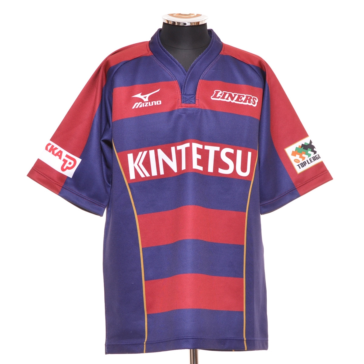 大阪のラグビーチーム「花園近鉄ライナーズ」がレインボーカラーの背