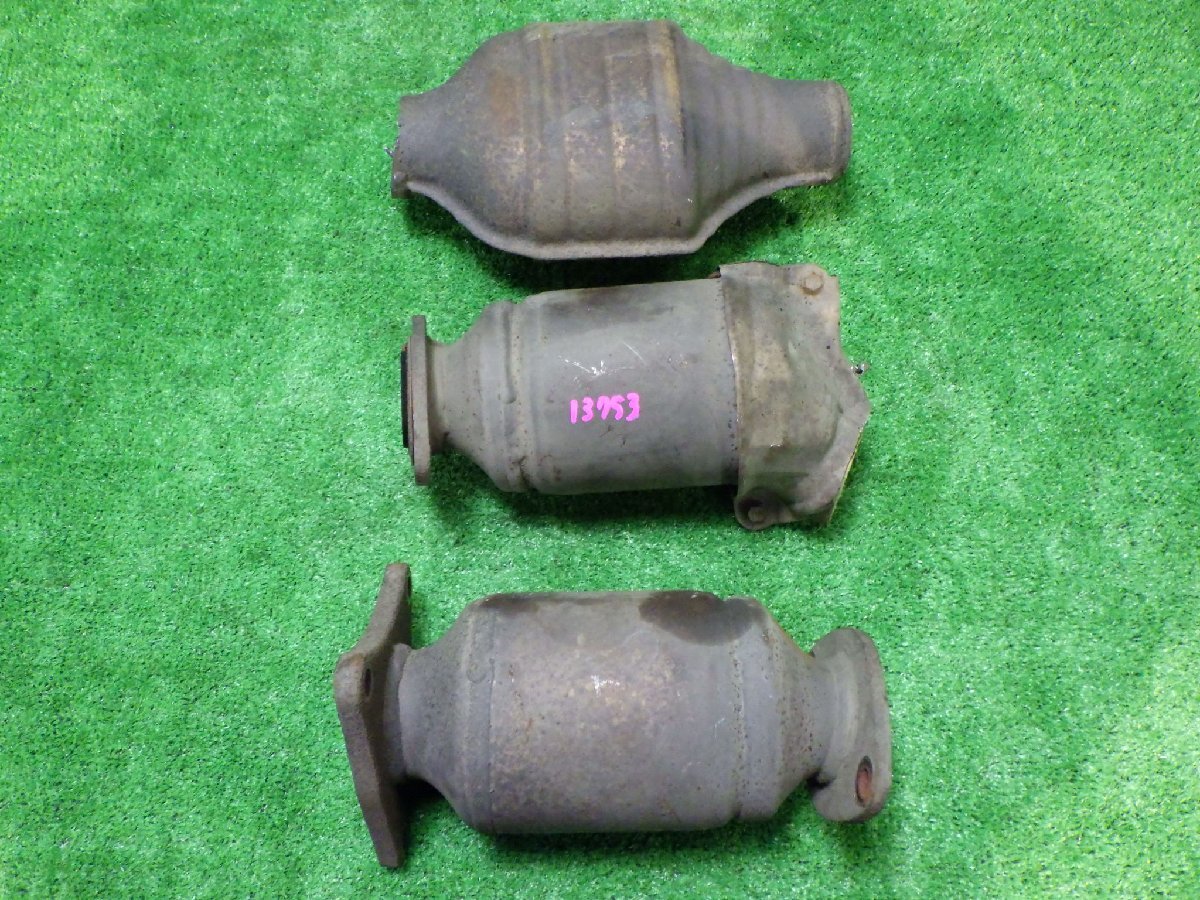 トヨタ クラウンマジェスタ UZS171 1UZ 触媒 GA2 キャタライザー