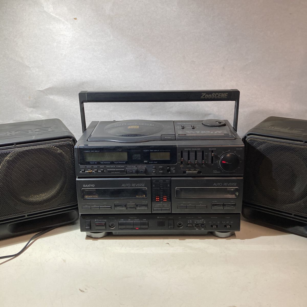 全体的に状態が悪い】SANYO サンヨー システムコンポ 昭和レトロ CD