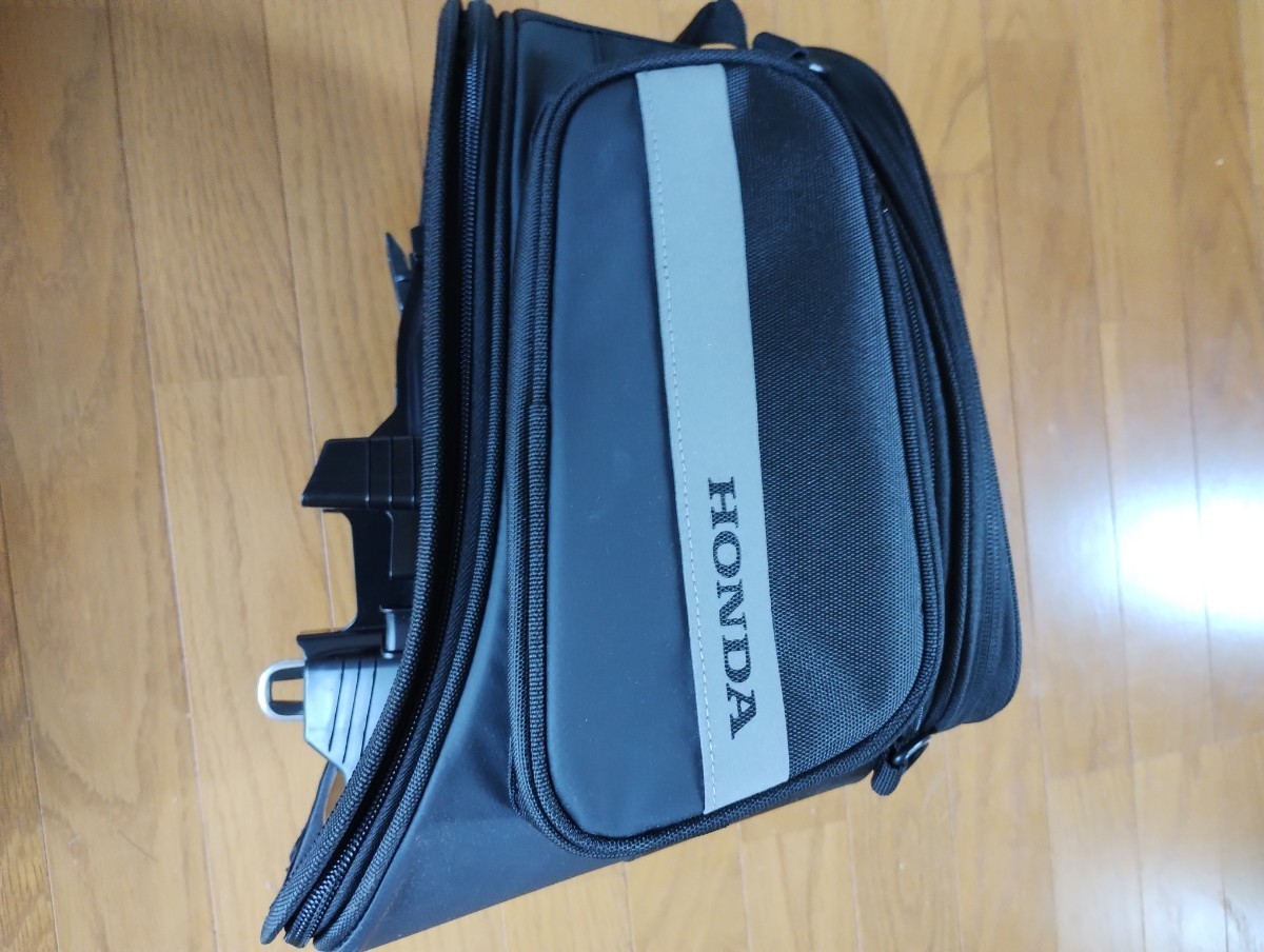 CBR1000RR-R 純正シートバッグ CBR1000RR-R 純正シートバッグ 未使用】ホンダ CBR1000RR-R用