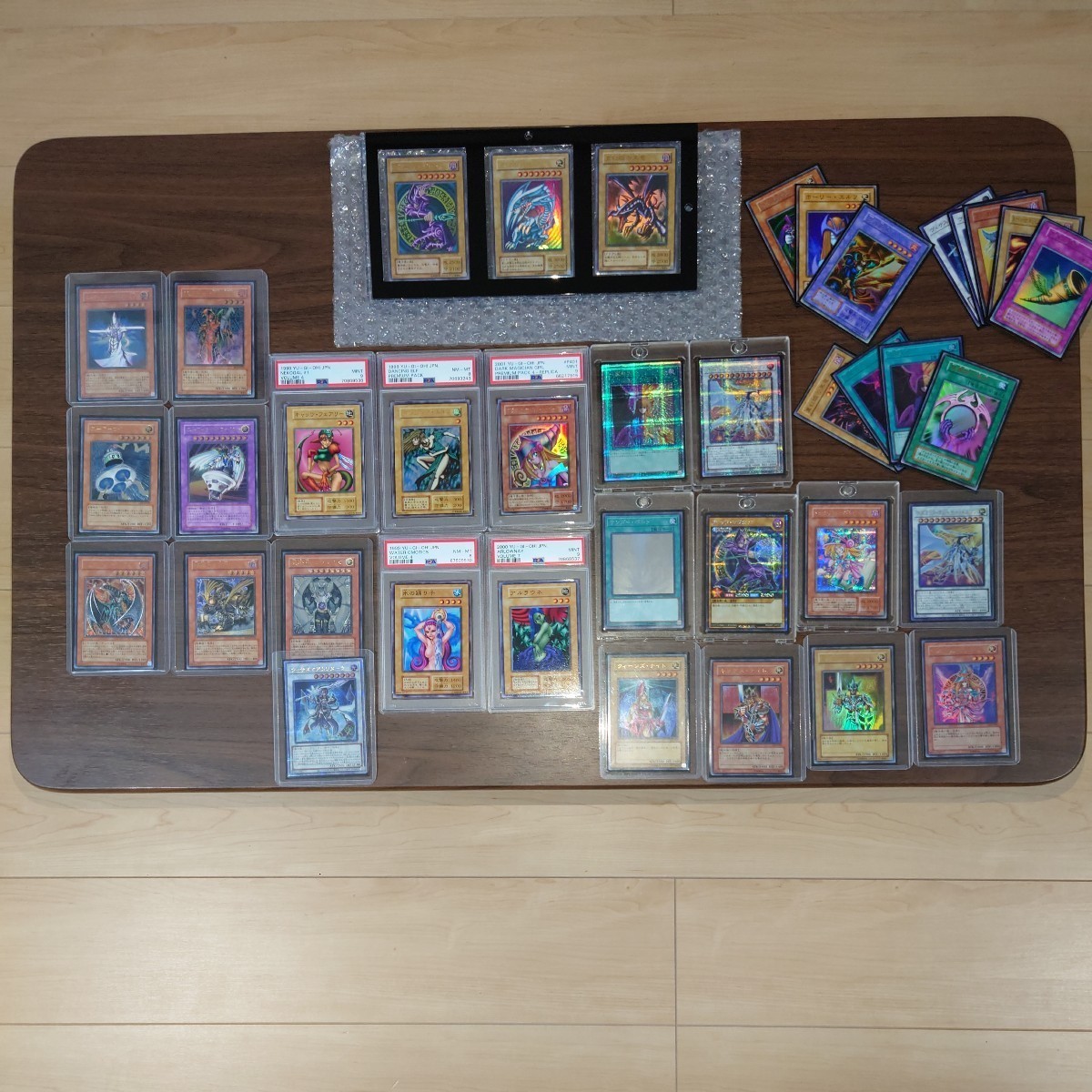 遊戯王 初期 ブルーアイズ 価格 初期ブルーアイズpsa10買取中