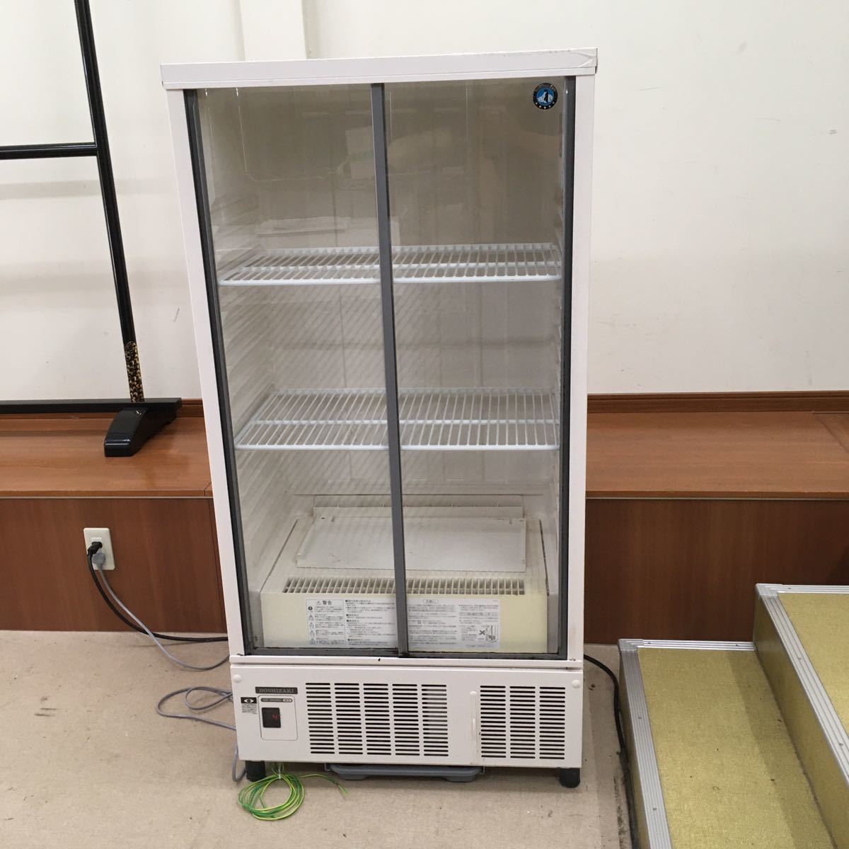 サンデン冷蔵ショーケース　TSA-150Y-B reiki-system-nissho_4i807c