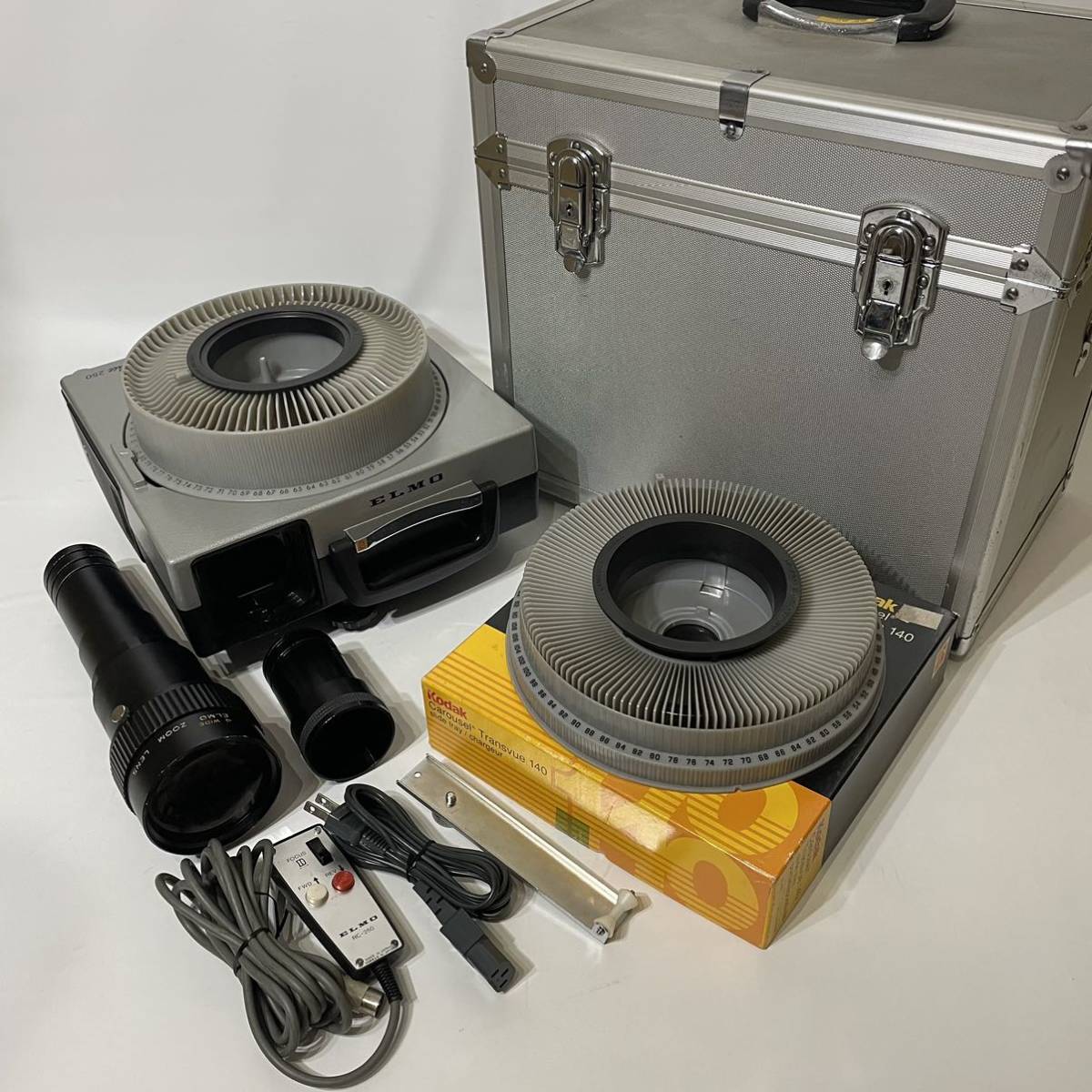 Kodak スライド プロジェクター CAROUSEL S-AV 2050 ケース
