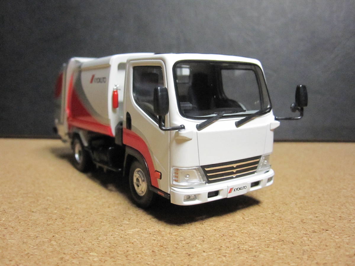 極美品 京商 極東開発工業 1/43 プレスパックパッカー車 ダイキャスト