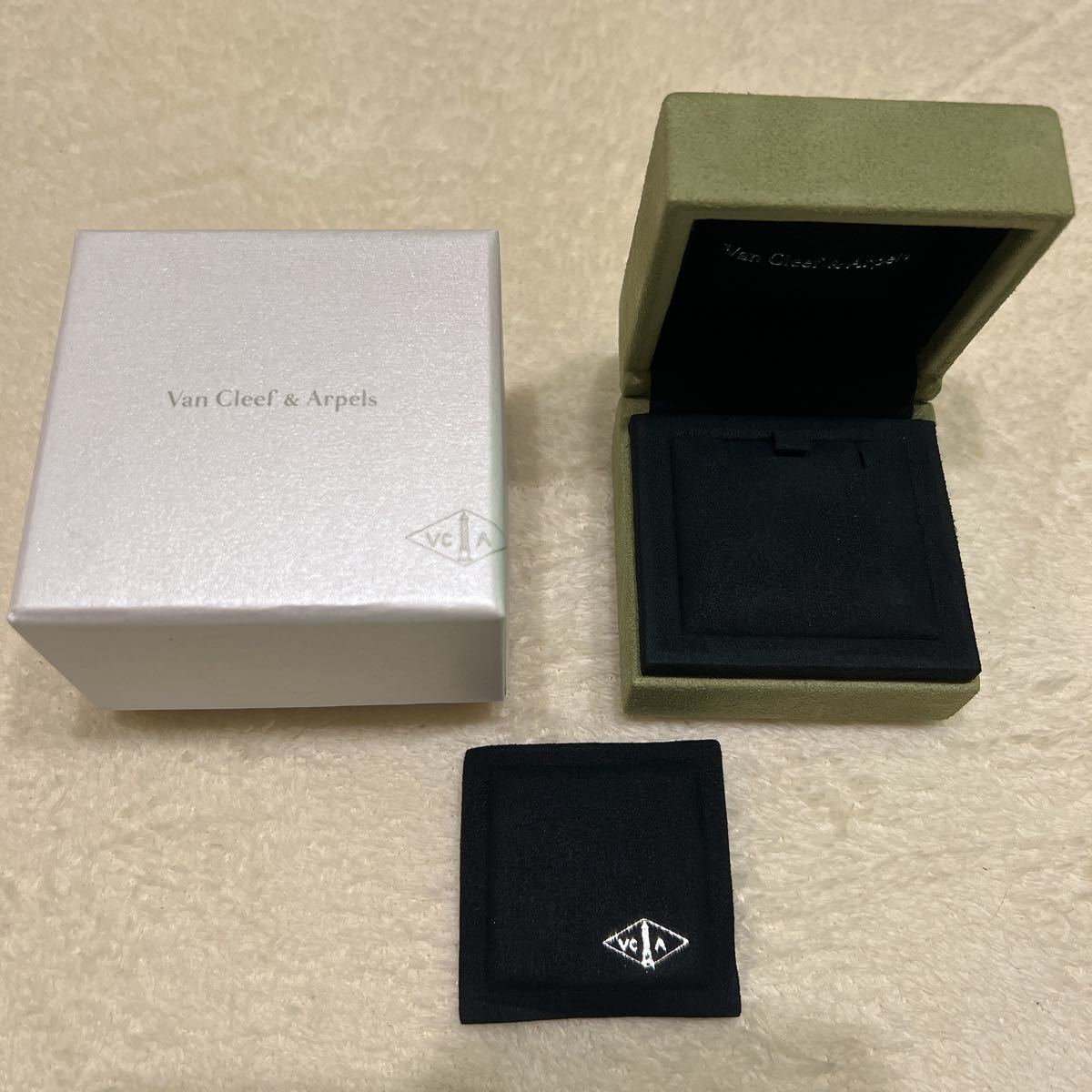 【傷や汚れあり】ヴァンクリーフ&アーペル ネックレス 空箱 Van Cleef & Arpels BOX 空き箱 箱 ケース ネックレスケース