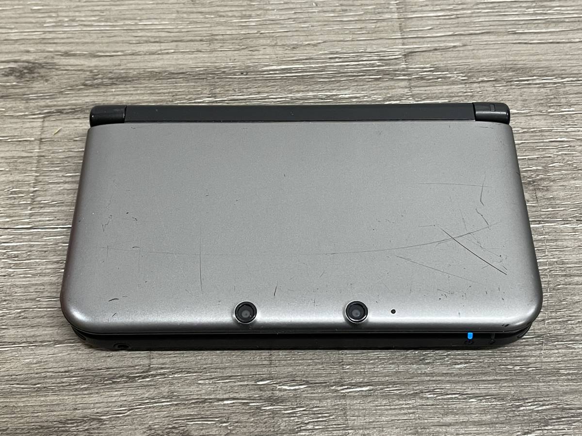 3DS本体 ニンテンドー 3DS LL 本体 シルバー×ブラック（やや傷や汚れあり