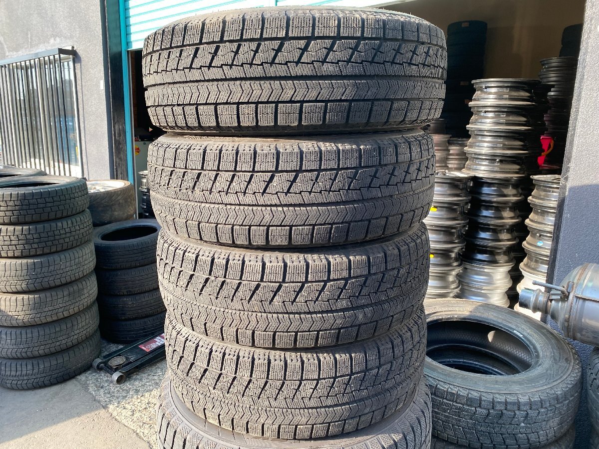 225/55R17 スタッドレス 4本 バリ山 タイヤのみ