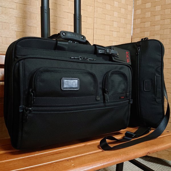 TUMI ALPHA トラベルキャリーバッグ ブラック 26127DH（目立った