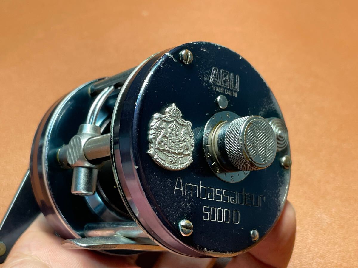 ABU アンバサダー 4000 D メンテ済 フレーム修正済