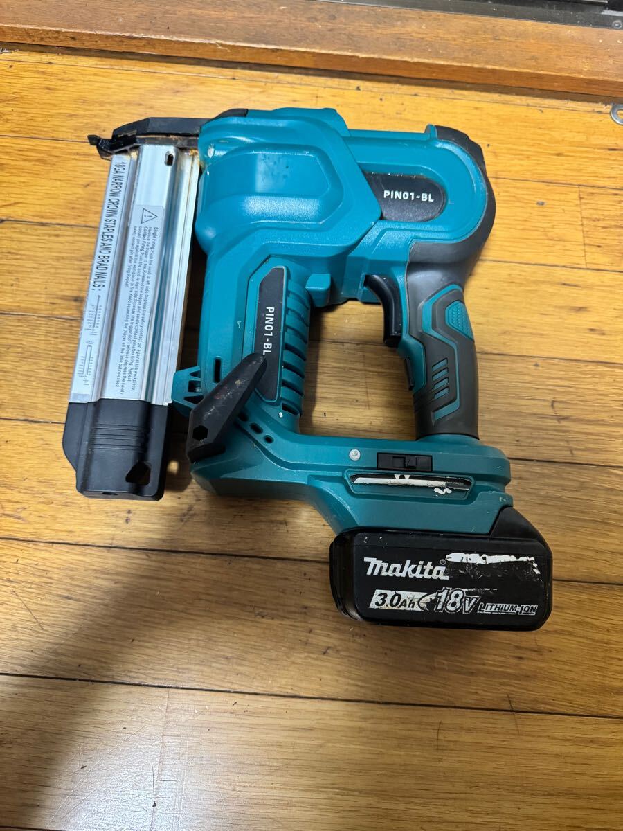 A マキタ 互換 充電式 ステープル 4J タッカー 電動 コードレス 18V A マキタ 互換 充電式 ステープル 4J タッカー 電動 コードレス 18V