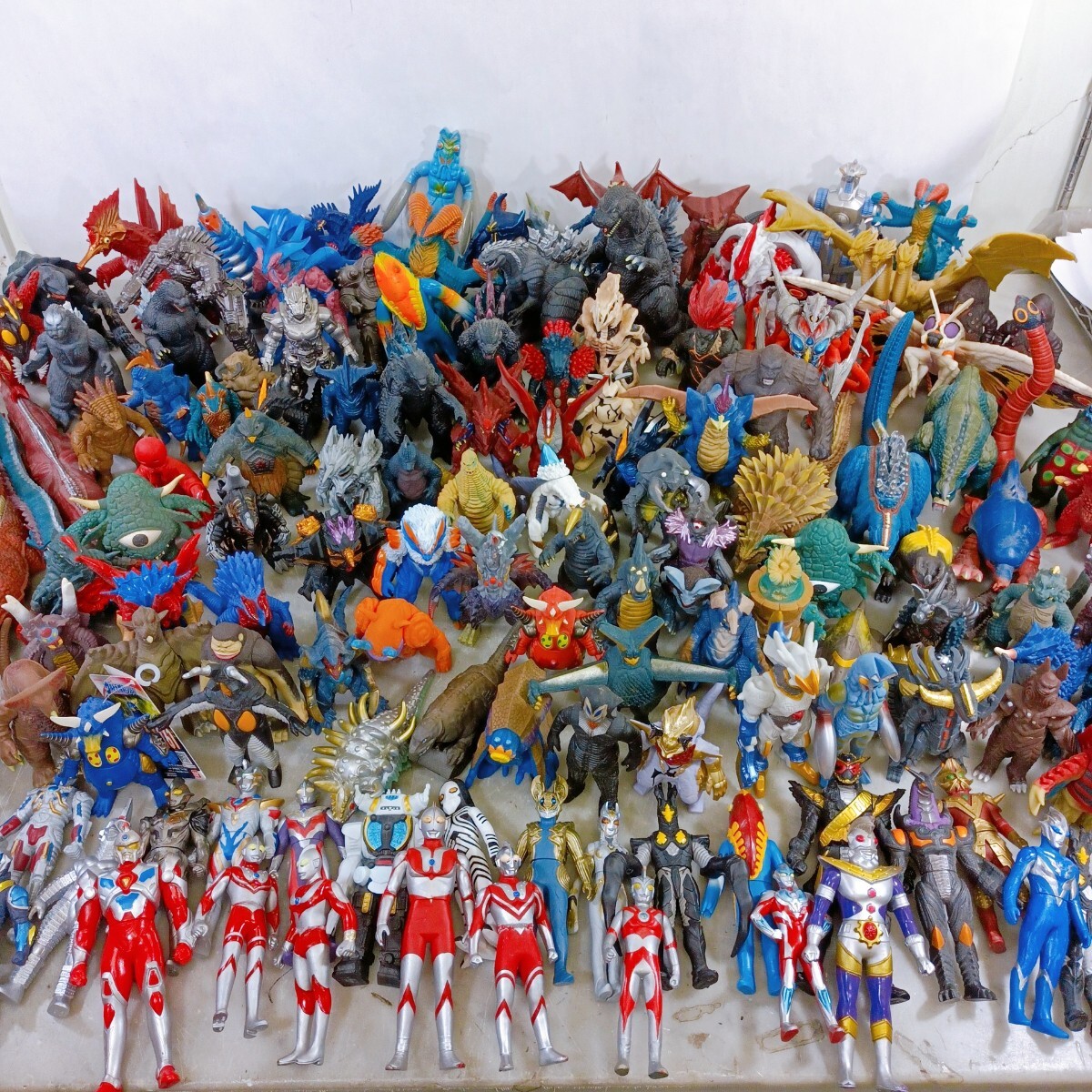 ウルトラマンフィギュアソフビ昭和レトロ怪獣怪人特撮おもちゃまとめ