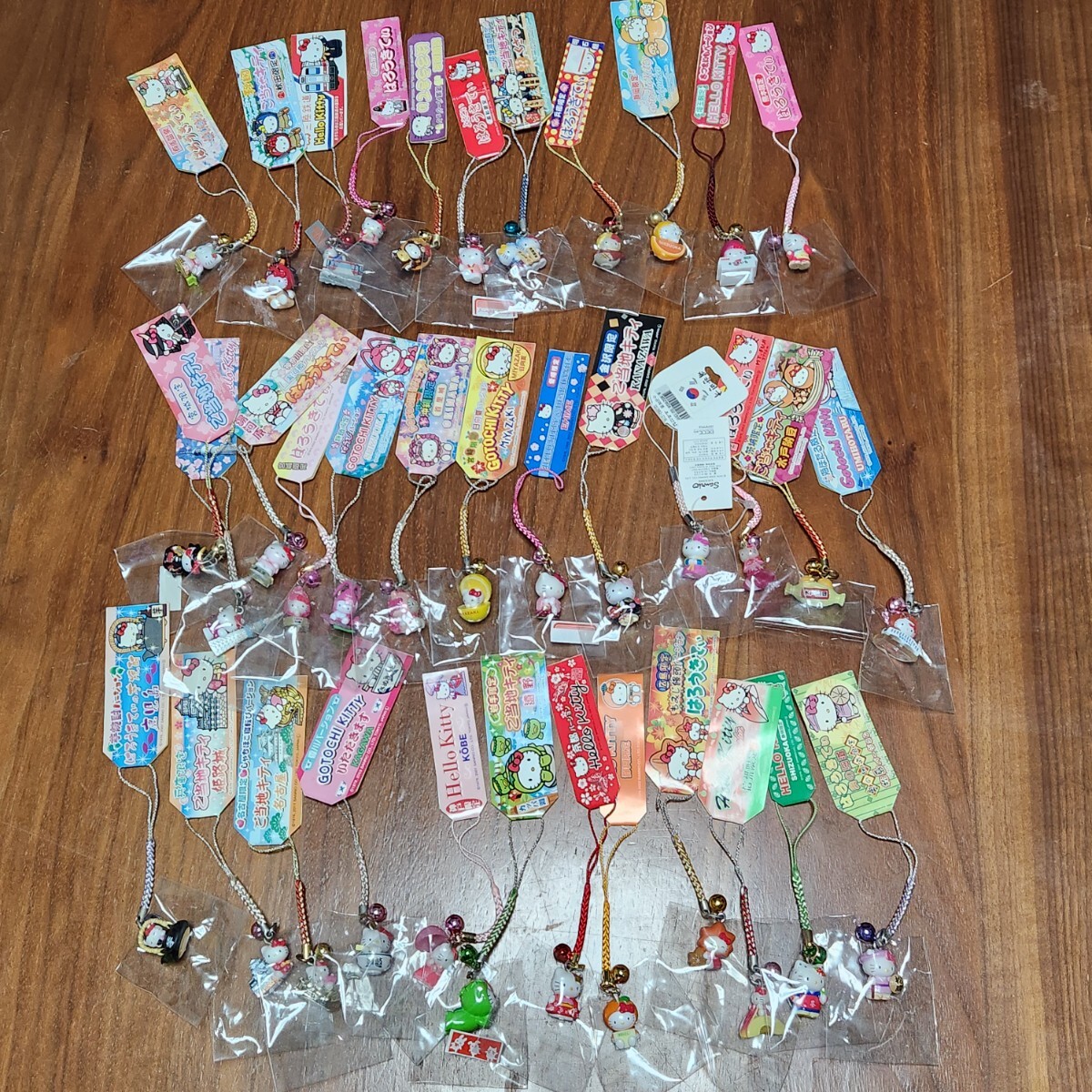 【レア】Hellokitty ハローキティ　ご当地　おでん　ストラップセット レア】Hellokitty ハローキティ ご当地 おでん ストラップセット