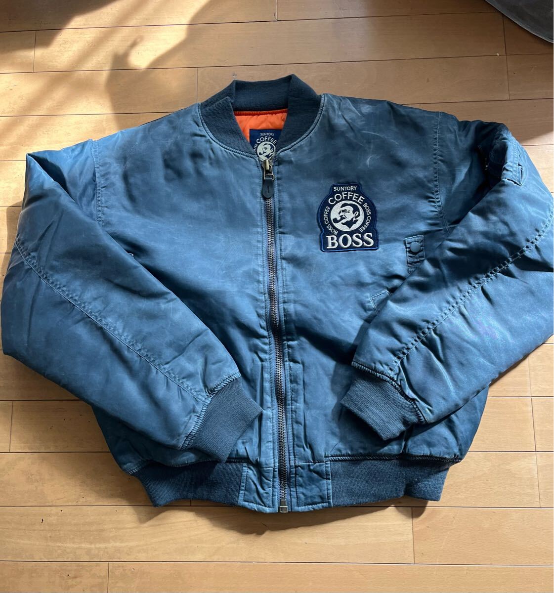 サントリーBOSSジャンレアモデルma-1 グリーンフライトジャケット