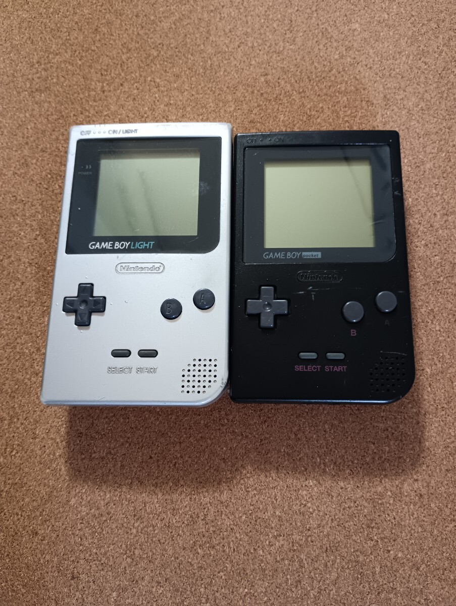 任天堂 ゲームボーイライト シルバー 本体 MGB-101 電池蓋なし