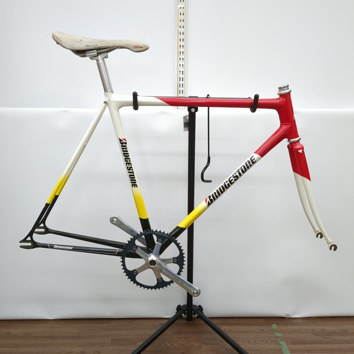 ピスト・シングルスピード アンカー ピストフレーム NJS 不明