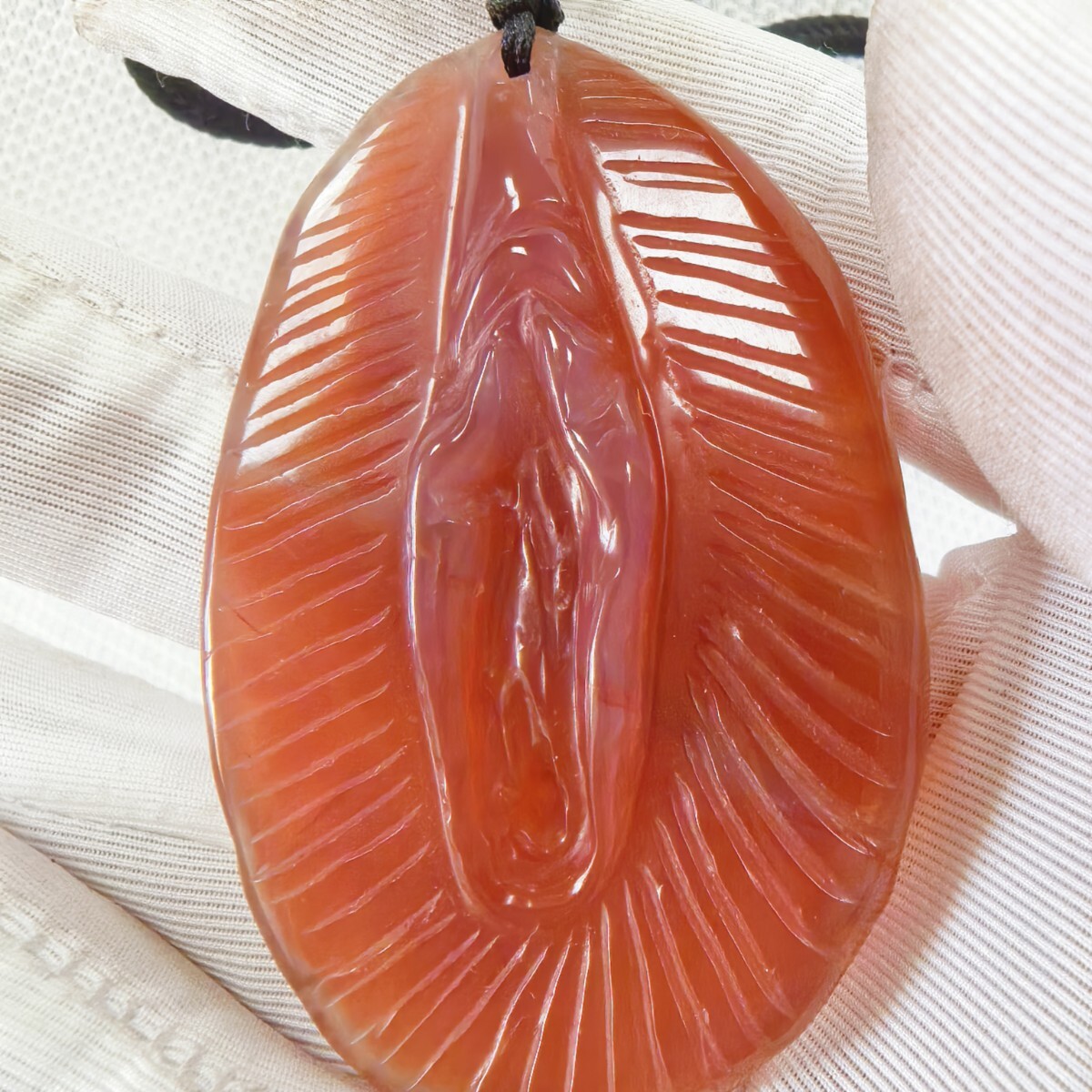 縁結び 女陰 ヌードメノウ 生命の源 女性器 趣味 天然石 瑪瑙 彫り物